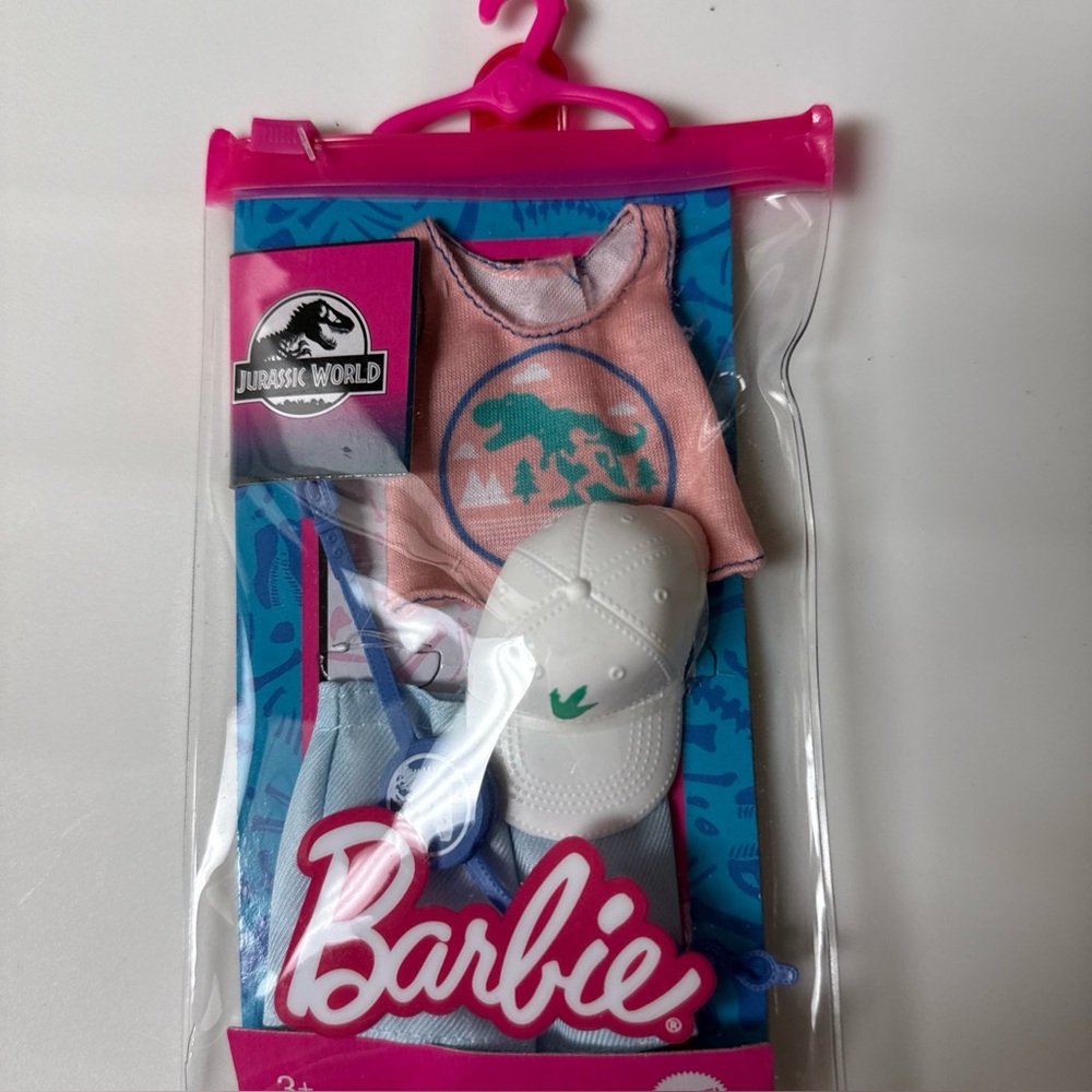 Barbie Jurassic World Fashion Look Pack Outdoor Adventure Look Outfit New